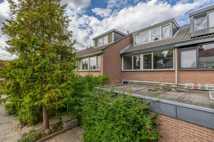 Tussenwoning te koop: Toendra 111, Waardenbuurt Capelle Aan Den Ijssel