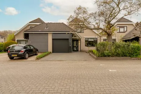 Tussenwoning te koop: Toevluchtstraat 25, Badhoevedorp Noordoost Badhoevedorp