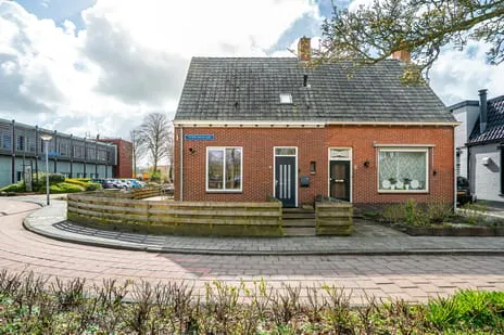 Twee-onder-één-kap te koop: Tolberterstraat 43, Centrum Leek en omgeving Leek