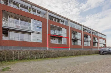 Appartement te koop: Tolbrugplein 8, Hooipolder en De Hoeven Raamsdonksveer