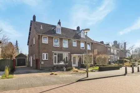 Twee-onder-één-kap te koop: Tolenhof 5, Rumpener Beemden Brunssum
