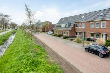 Tussenwoning te koop: Tolhek 26, Trekvaart Ijsselmuiden