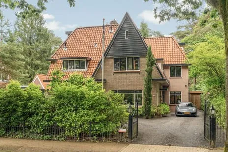 Twee-onder-één-kap te koop: Tolhuislaan 14A, Bosch en Duin Bosch En Duin