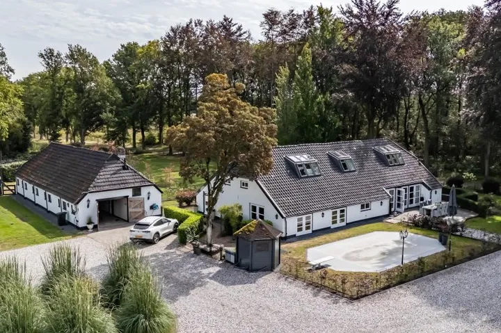 Vrijstaande woning te koop: Tolhuisweg 55, Verspreide huizen Midlaren Midlaren