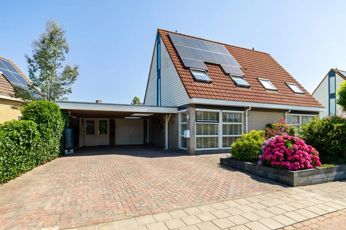 Twee-onder-één-kap te koop: Tolhuiswierde 6, Ten Boer