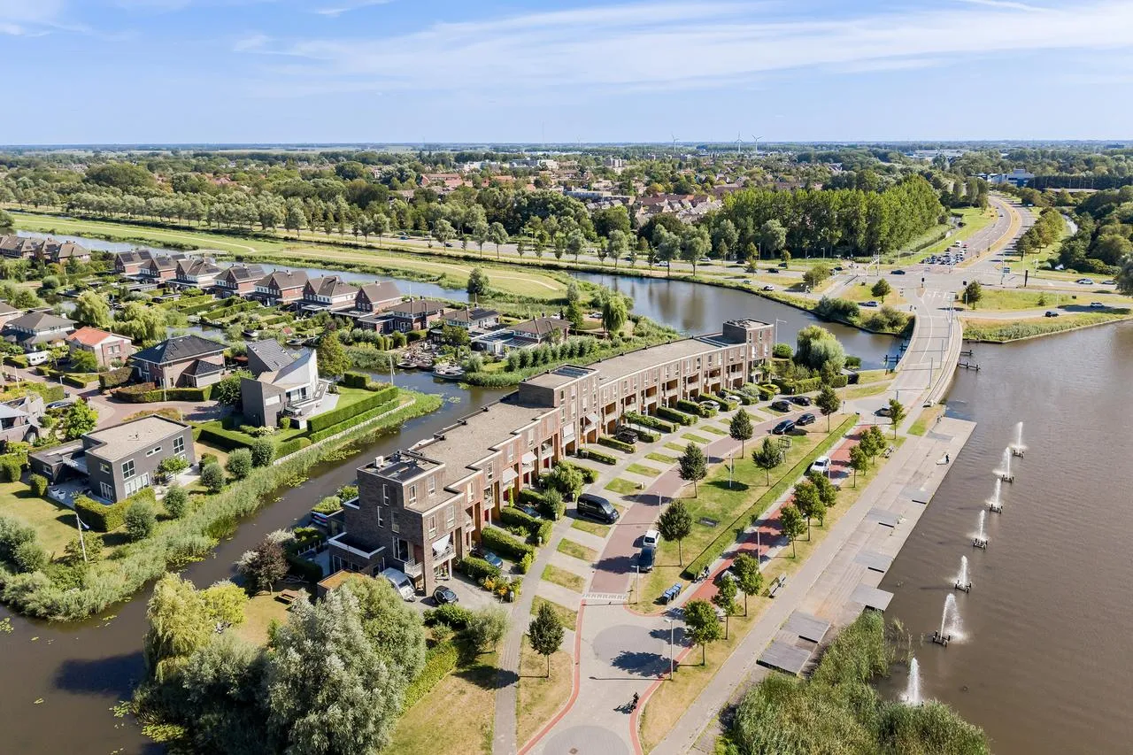 Tussenwoning te koop: Tolhûswei 14, Leeuwarden