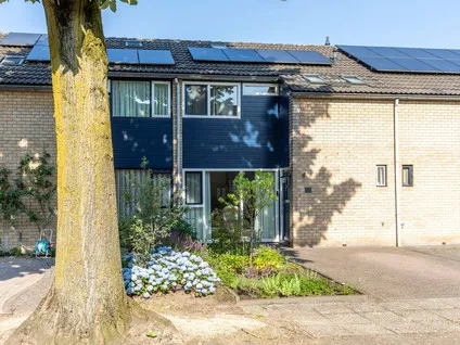 Tussenwoning te koop: Tollenhof 21, Kesteren Kesteren