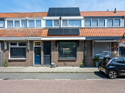 Terraced house for sale: Tollensstraat 8, De Korte Akkeren Oud Gouda