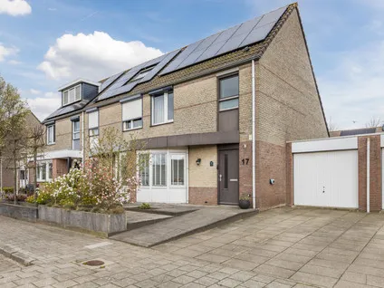 Tussenwoning te koop: Tolseinde 17, Bergen Op Zoom
