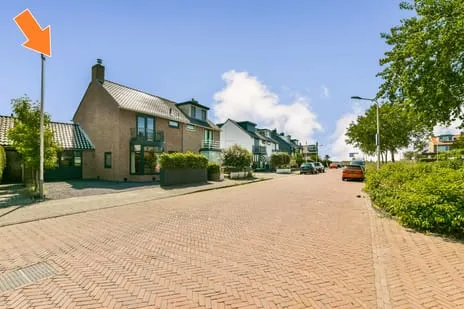 Terraced house for sale: Tolweg 29, Brederode- Gerkestraat e.o. Zandvoort