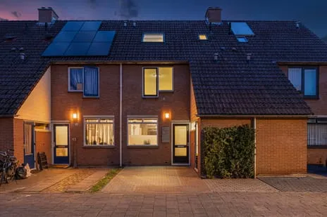 Tussenwoning te koop: Tom Mandersstraat 14, Molendijkhoek Hengelo