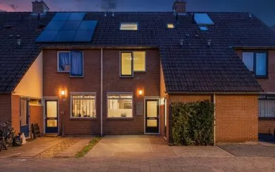 Tussenwoning te koop: Tom Mandersstraat 14, Molendijkhoek Hengelo