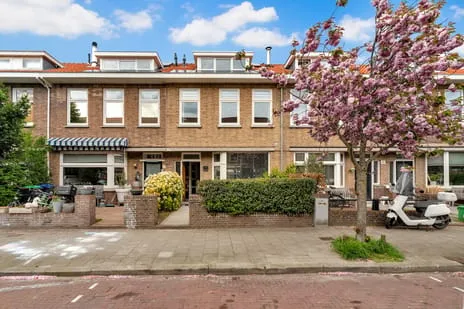 Tussenwoning te koop: Tomatenstraat 233, Vruchtenbuurt 'S-Gravenhage