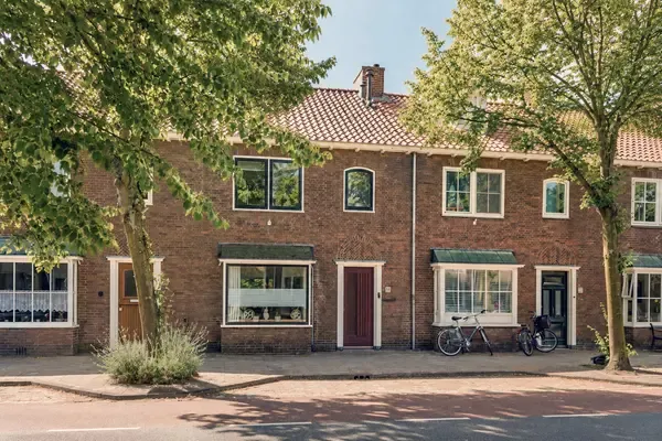 Tussenwoning te koop: Tomatenstraat 49, Cronestein Leiden