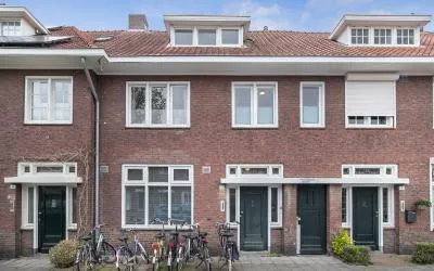 Tussenwoning te koop: Tongelresestraat 171, Eindhoven