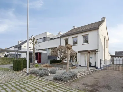 Twee-onder-één-kap te koop: Tongerseweg 215, Campagne Maastricht
