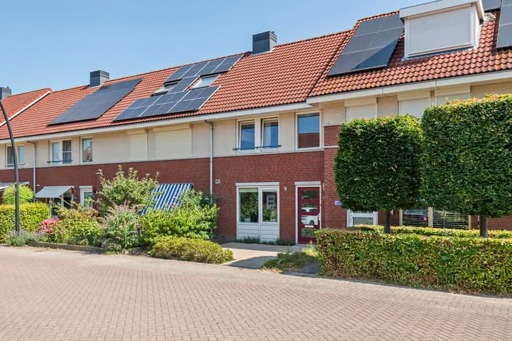 Tussenwoning te koop: Toon Beynenstraat 6, Beusichem Beusichem