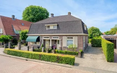 Twee-onder-één-kap te koop: Toon Bolsiusstraat 58, Schijndel Centrum 3 Schijndel