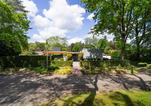 Vrijstaande woning te koop: Tooroplaan 10, Kazernelaan Weert