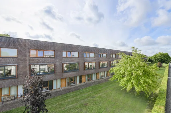 Tussenwoning te koop: Topaasstraat 49, Brabantpark Breda