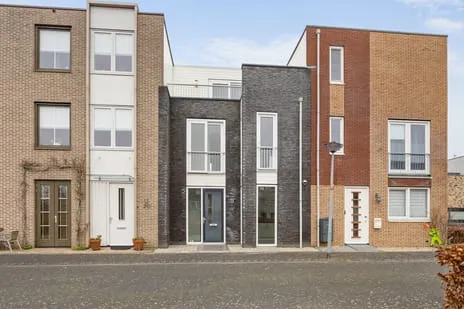 Tussenwoning te koop: Topzeil 18, Noorderplassen W.-West Almere