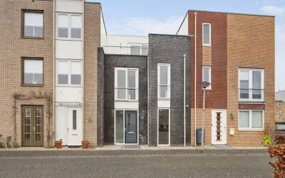 Tussenwoning te koop: Topzeil 18, Noorderplassen W.-West Almere