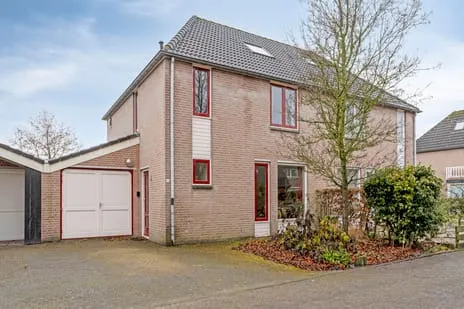 Tussenwoning te koop: Torenakker 12, Helvoirt Helvoirt