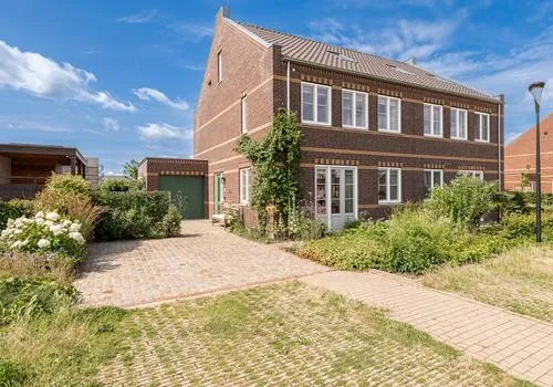 Twee-onder-één-kap te koop: Torenfort 7, Parijsch Lokkershoek Culemborg