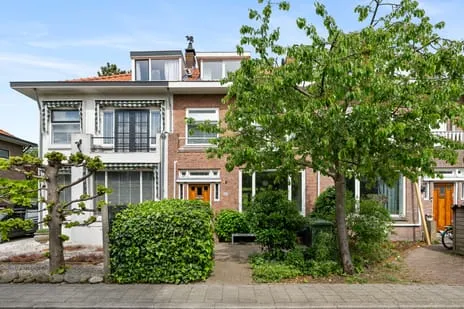 Tussenwoning te koop: Torenlaan 49, Overschie Rotterdam