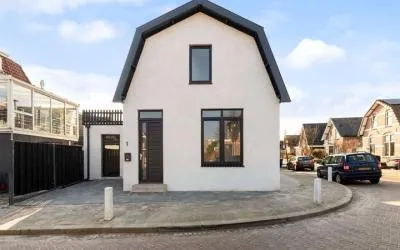 Vrijstaande woning te koop: Torenstraat 1, Brinkhorst Apeldoorn