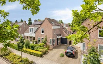 Semi-detached for sale: Torenstraat 107, Venne-West Drunen