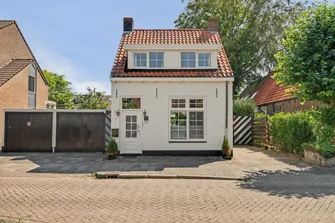 Vrijstaande woning te koop: Torenstraat 112, Drunen