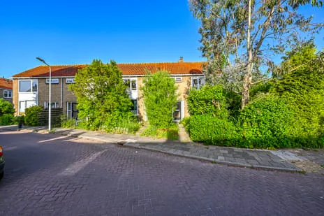 Hoekwoning te koop: Torenstraat 24, Westzaan Noord Westzaan
