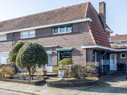 Hoekwoning te koop: Torenstraat 27, Langenberg Brunssum