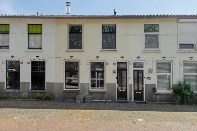 Tussenwoning te koop: Torenstraat 3, Hazeveld Alphen Aan Den Rijn