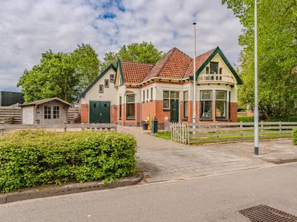 Vrijstaande woning te koop: Torenstraat 43, Uithuizermeeden Zuid Uithuizermeeden