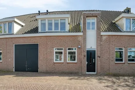 Tussenwoning te koop: Torenstraat 49, Heukelum Oude Kern Heukelum