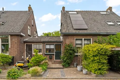 Tussenwoning te koop: Torenstraat 8, Kern Nieuwerkerk aan den IJssel Nieuwerkerk Aan Den Ijssel