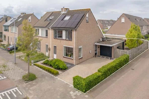 Corner house for sale: Torentrans 193, Reijershove Middelburg