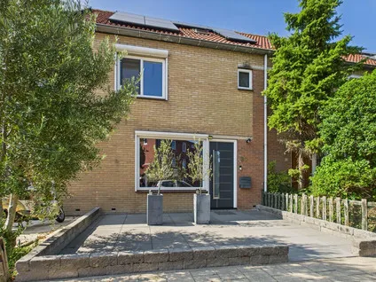 Tussenwoning te koop: Torentrans 30, Middelburg