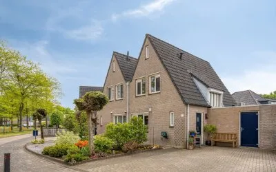 Tussenwoning te koop: Torenvalk 11, De Kelen Veldhoven