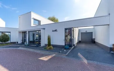 Twee-onder-één-kap te koop: Torenvalk 36, Brabander Venray