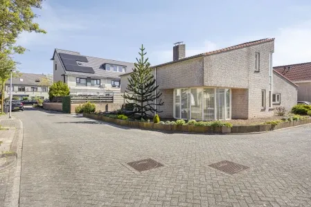 Twee-onder-één-kap te koop: Toulousestraat 38, Vossenbelt-Noord Hengelo