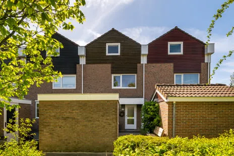 Tussenwoning te koop: Tourmalijn 20, Edelstenenwijk 'S-Gravenzande