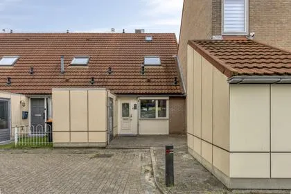 Terraced house for sale: Toutenburg 45, Bossenburgh - Weyevliet Vlissingen