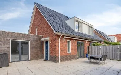 Tussenwoning te koop: Touwslagerlaan 25, Centrum Aalsmeer