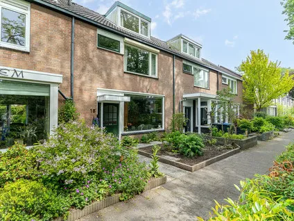 Tussenwoning te koop: Tra 18, ’t Harde West 'T Harde