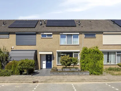 Tussenwoning te koop: Trajanusplein 5, Kesteren Kesteren