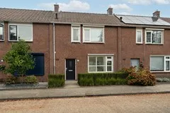 Tussenwoning te koop: Trampad 19, Sprang-Capelle