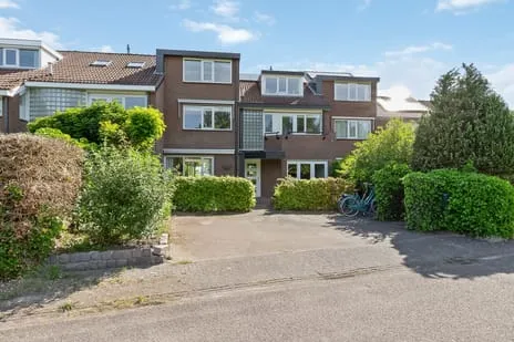 Tussenwoning te koop: Travers 11, Naarderwoonbos Naarden